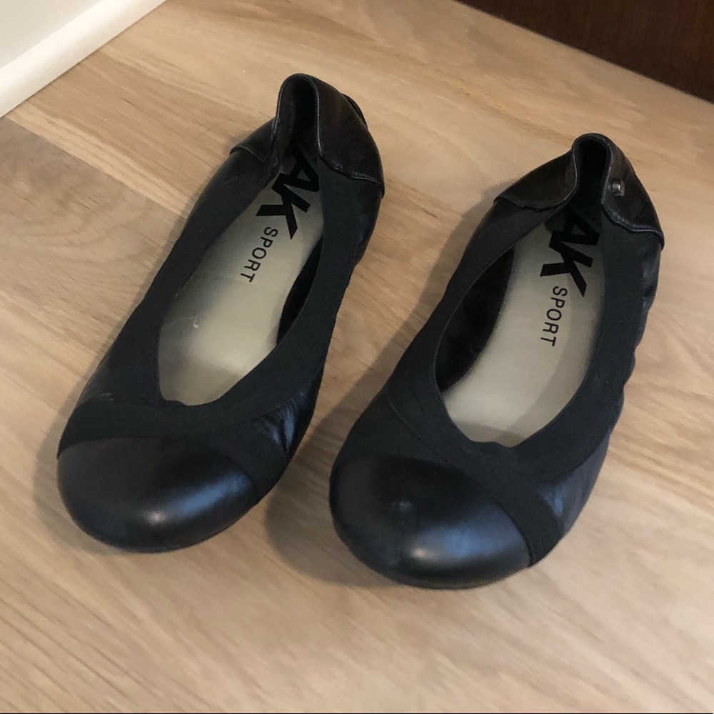 Anne Klein Sport black ballet flats size 8
